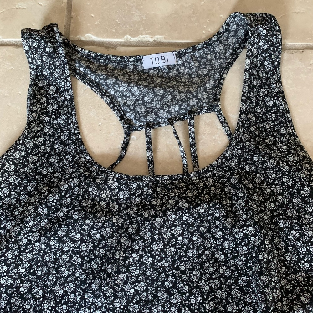 Tobi Tank - Picture 3 of 4